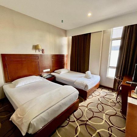 Fan Holiday Hotel Куала-Лумпур Экстерьер фото
