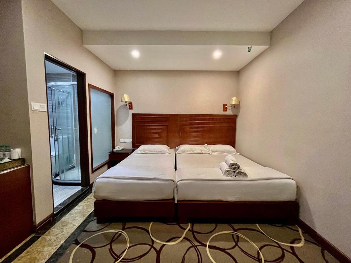Fan Holiday Hotel Куала-Лумпур Экстерьер фото
