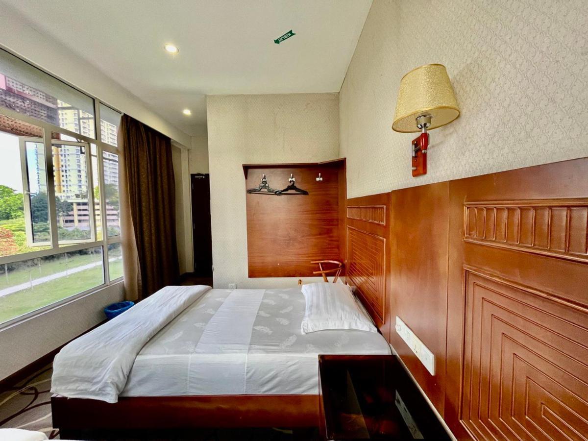 Fan Holiday Hotel Куала-Лумпур Экстерьер фото
