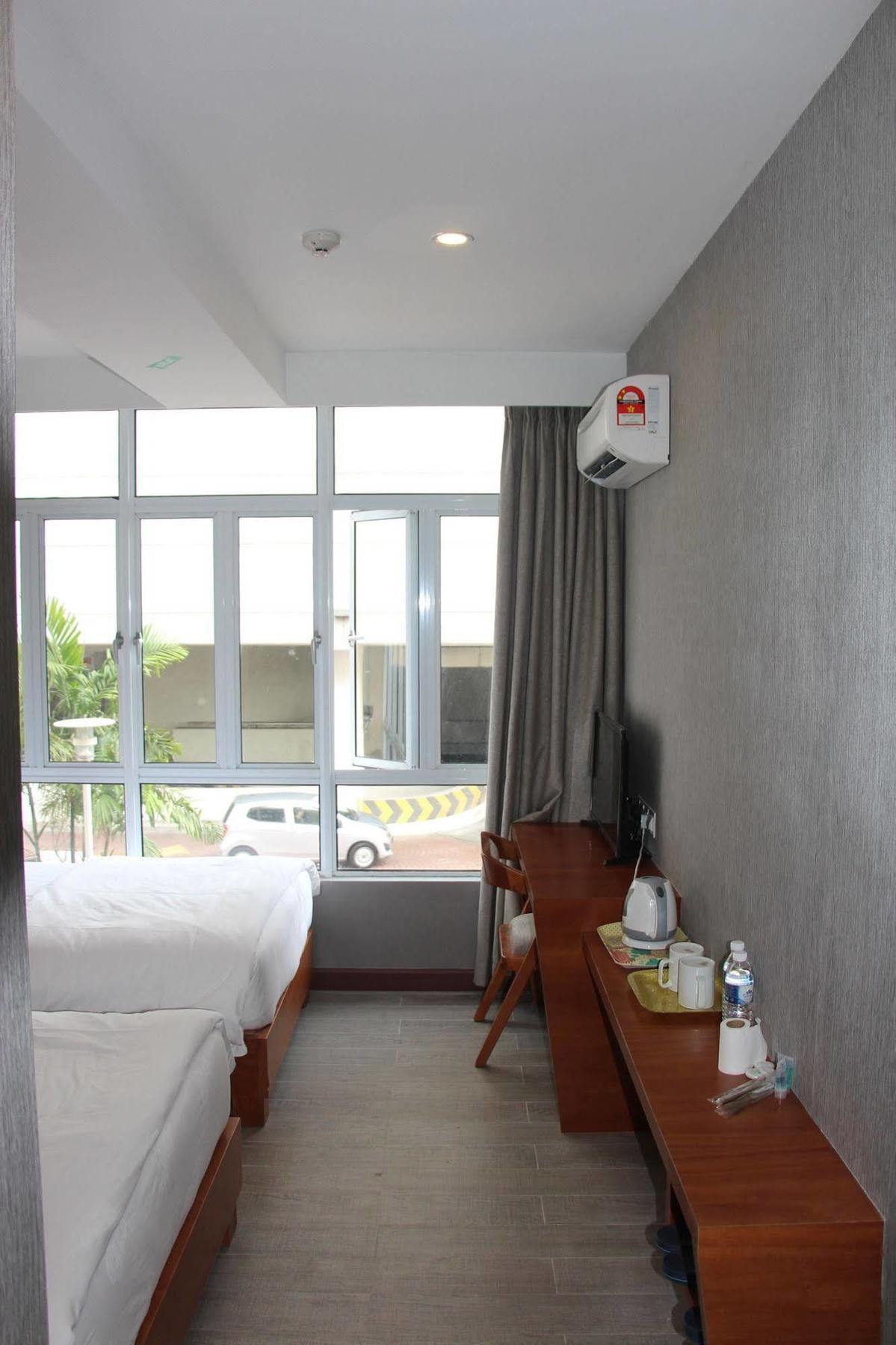 Fan Holiday Hotel Куала-Лумпур Экстерьер фото